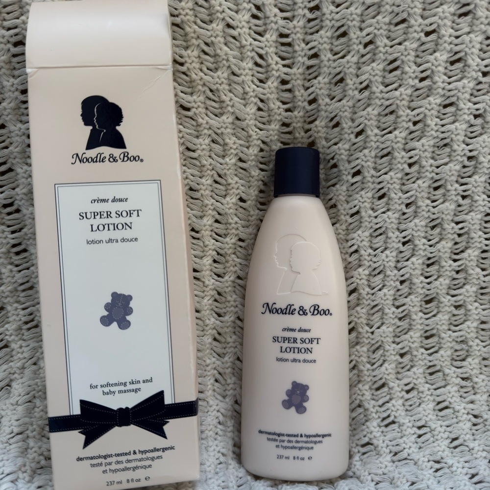 Noodle & Boo Super Soft Lotion - Cream and Black